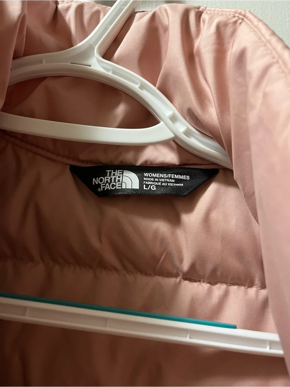 The North Face Women's Quilted Puffer Vest - Dusty Pink